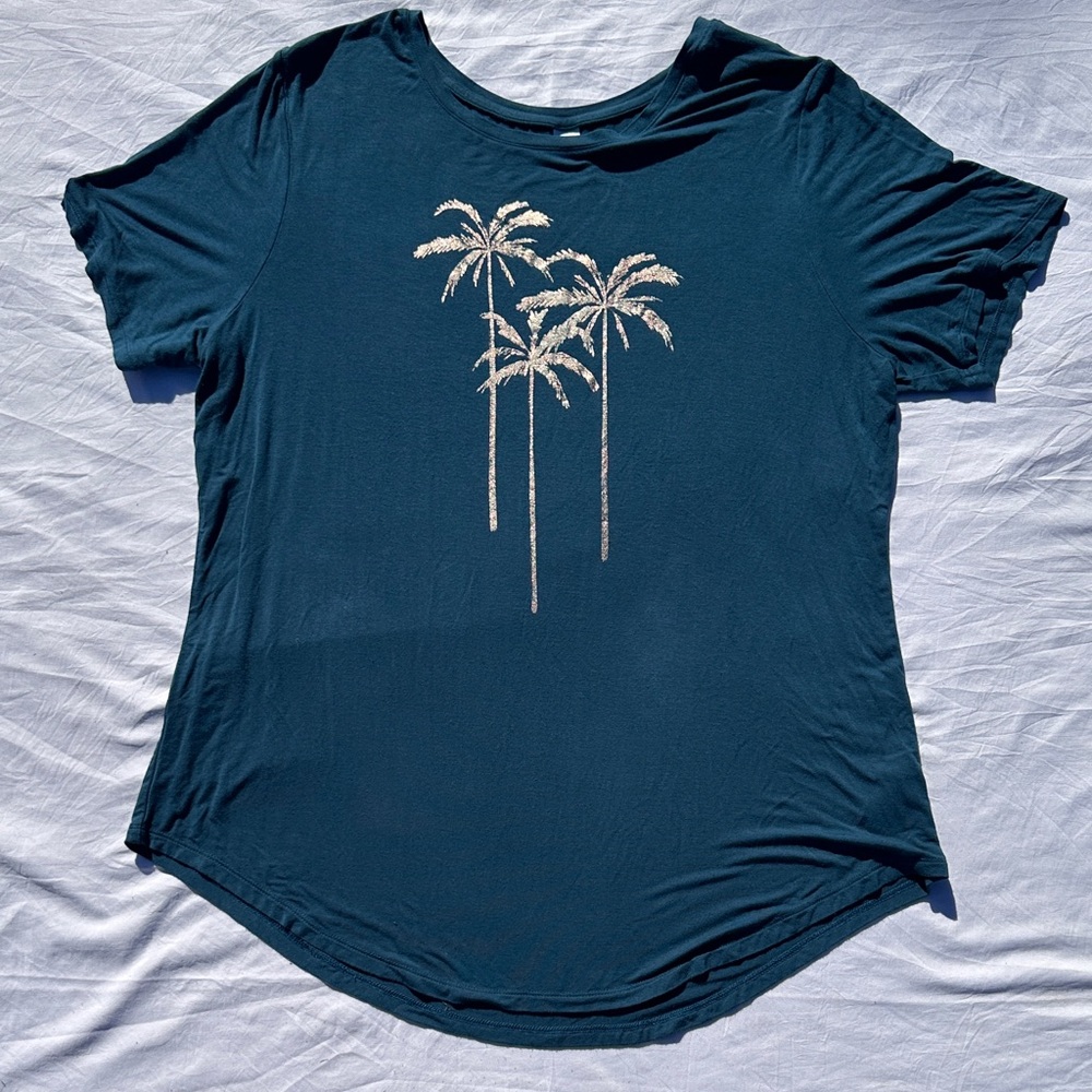 Old Navy Women's Teal Palm Tree Graphic Tee Size XL